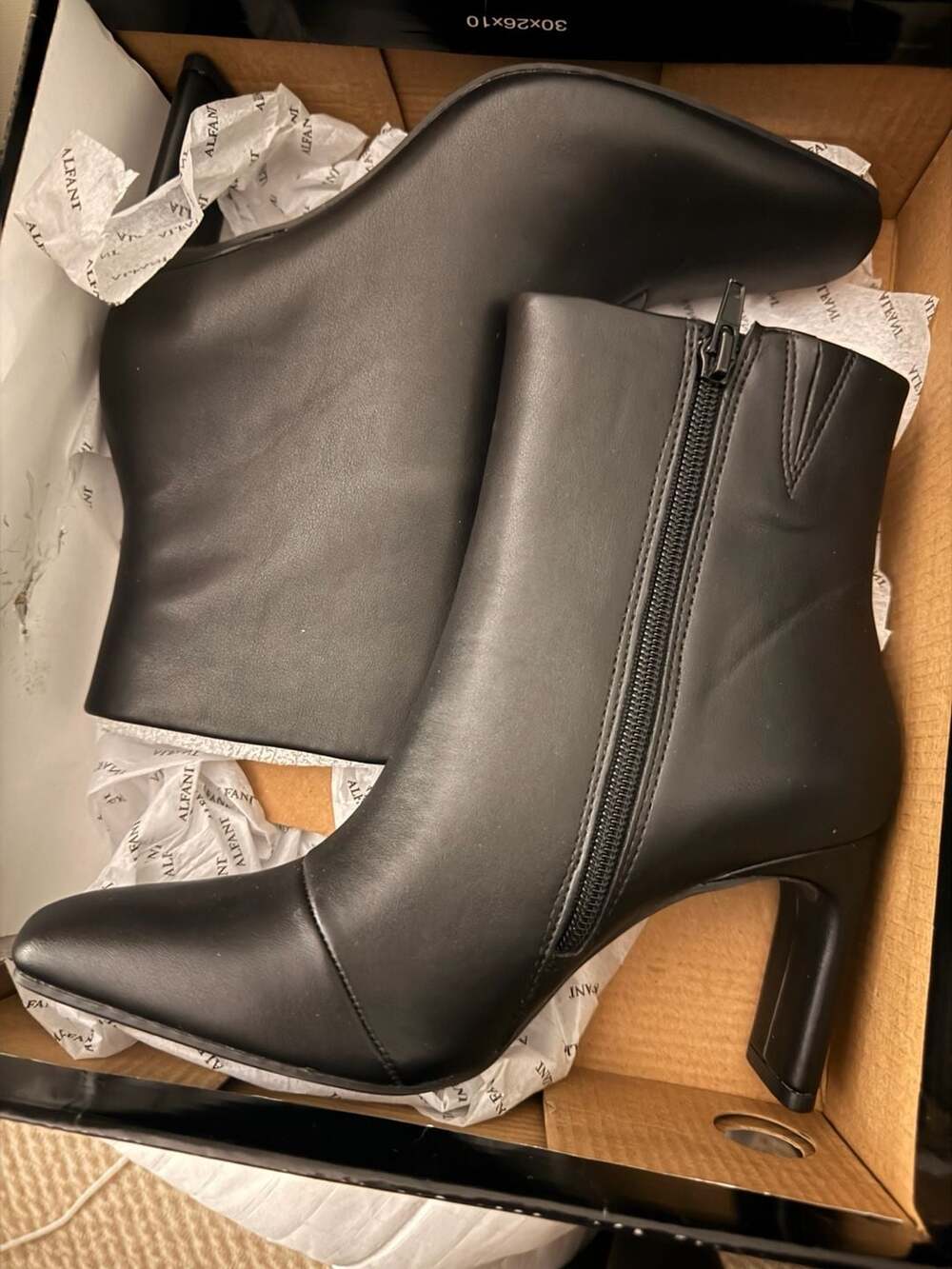 Alfani Terriep Black Smooth Pointed Toe Block Heel Boots Size 5M